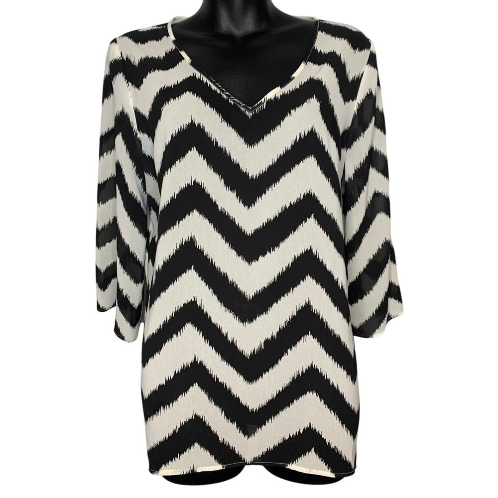 Chico's 0 Women's 4 Black & White Chevron Blouse 3/4 Sleeve